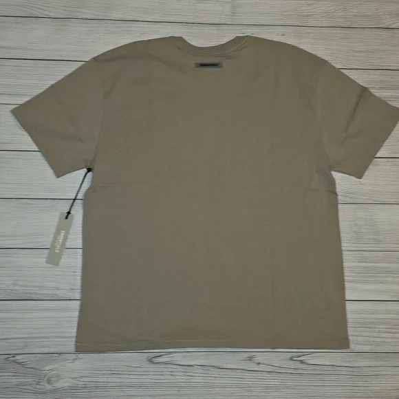 Essentials Fear of God Men's Short Sleeve T-Shirt Moss Size XL NWT - Picture 2 of 13